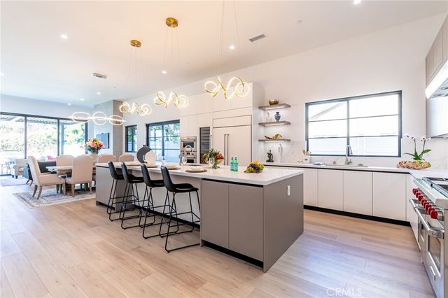 $3,995,000 | 20171 Bayview Avenue | West Bay-Santa Ana Heights