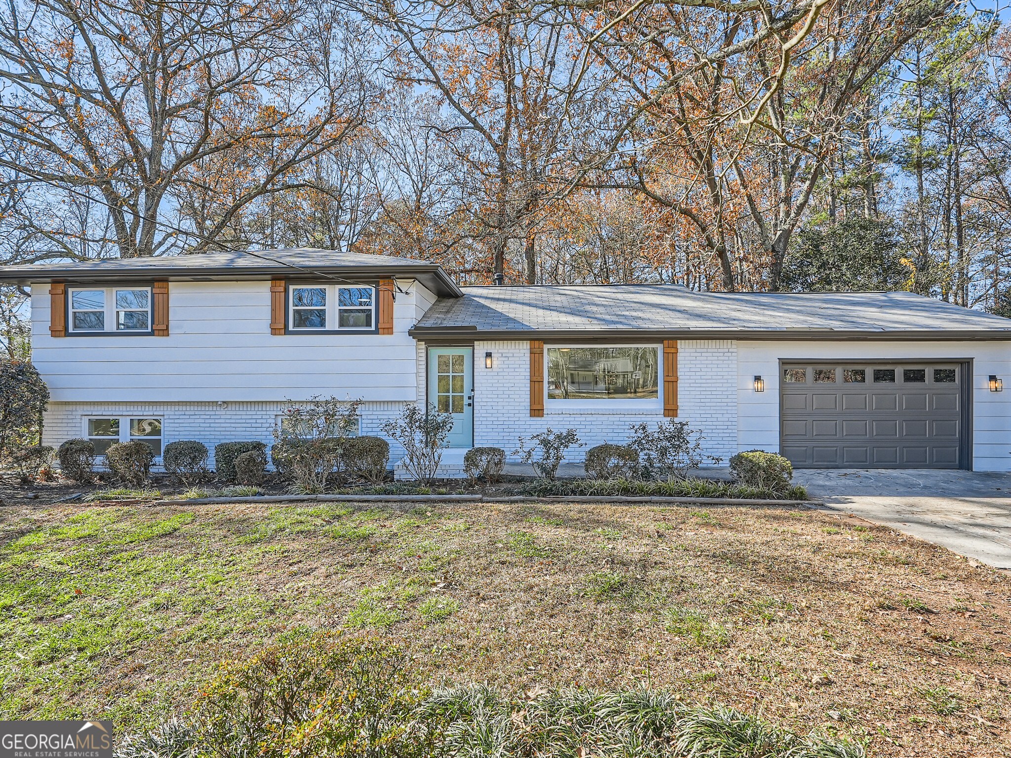 a front view of house with yard