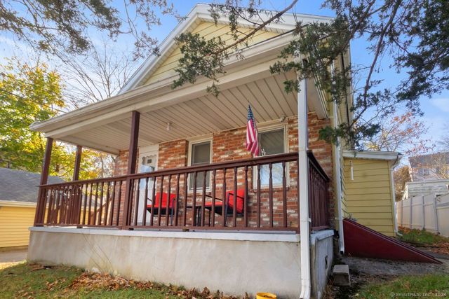 $250,000 | 120 Scott Street | Naugatuck