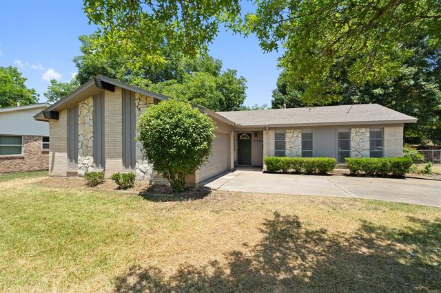 $335,000 | 7525 Susan Court | North Richland Hills