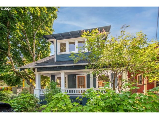 $670,000 | 1916 Northeast 12th Avenue | Irvington