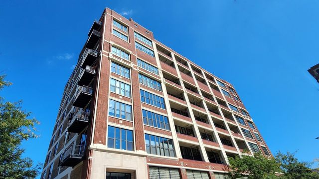 $219,900 | 320 East 21st Street, Unit 316 | Chess 320 Lofts