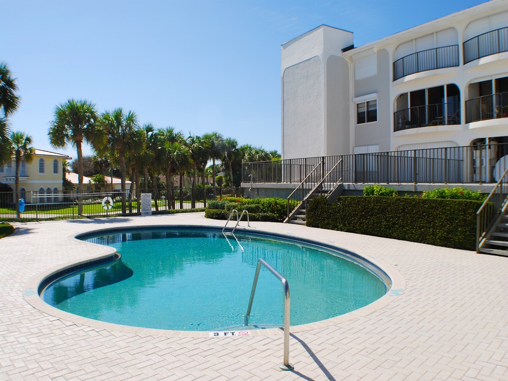 a view of outdoor space yard swimming pool and patio