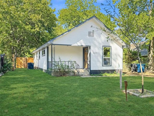 $239,900 | 825 West Nelson Street | Denison