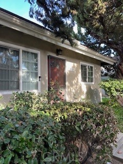 a front view of house with yard