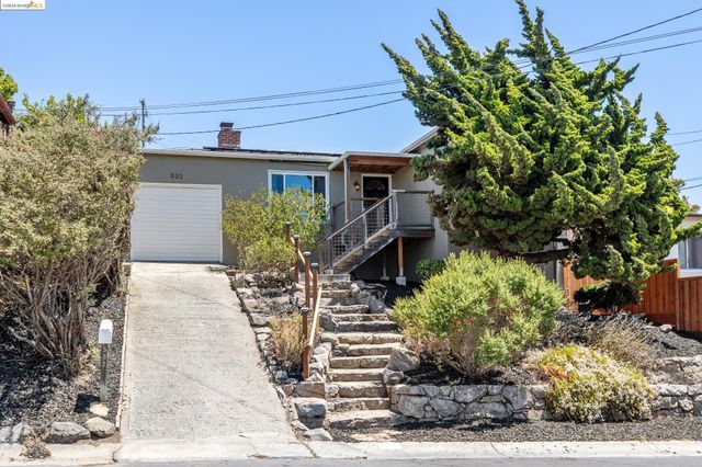 $799,000 | 532 Colusa Avenue | Fat Apples