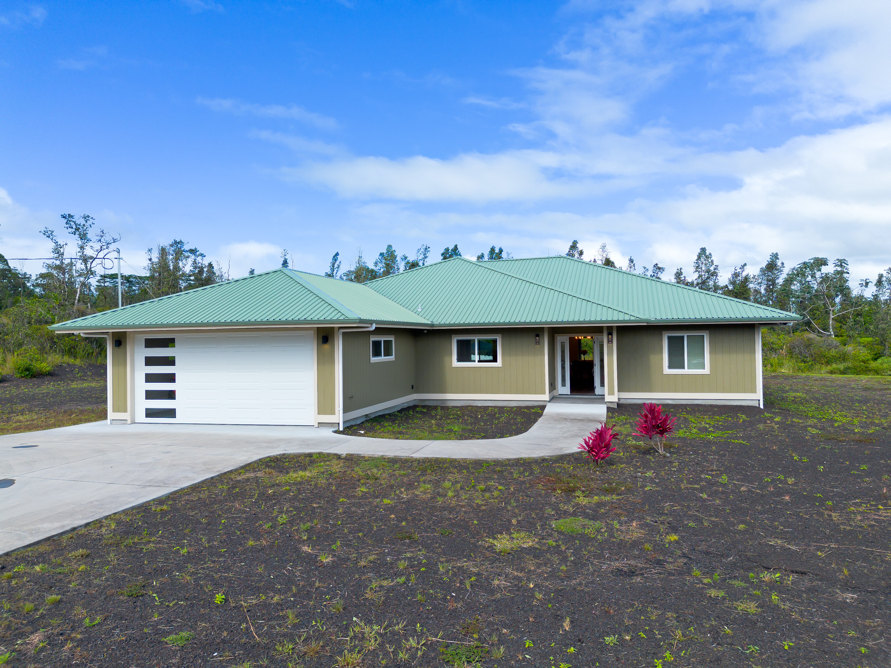 16-470 Orchidland Drive
Kea'au, HI 96749