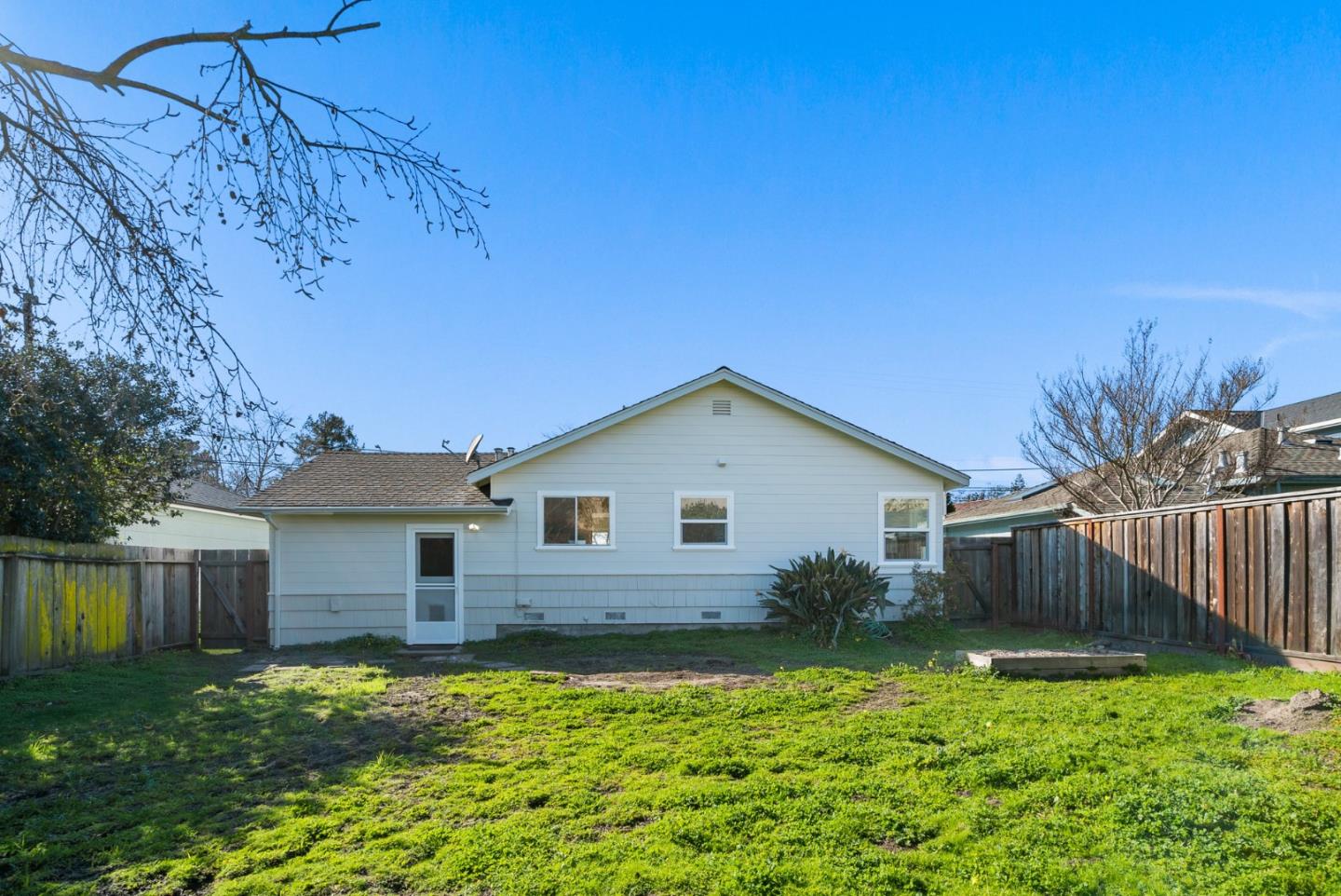 506 Frederick Street Santa Cruz CA 95062 Compass