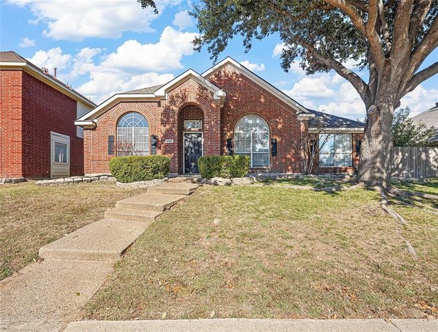 $433,900 | 9209 Woodlake Drive | Rowlett