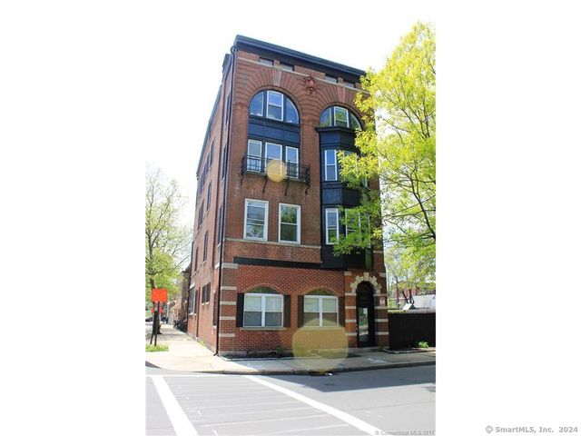 $2,400 | 488 Chapel Street, Unit 1 | Wooster Square