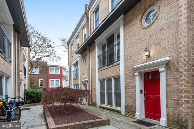 $4,600 | 5227 Connecticut Avenue Northwest, Unit 907 | Chevy Chase DC