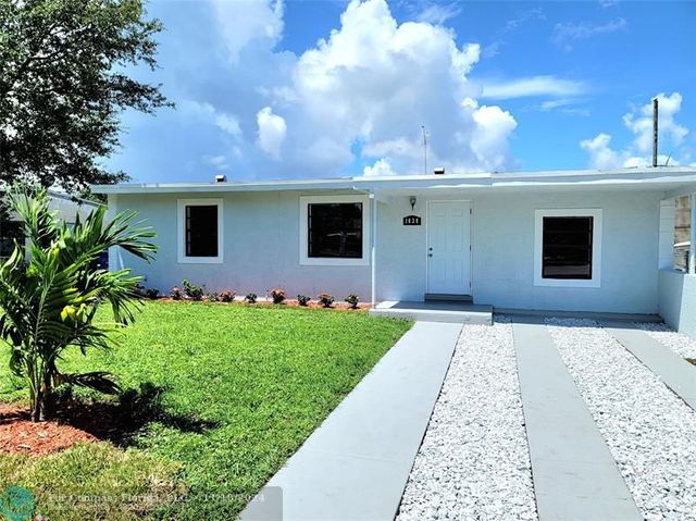 $2,400 | 1838 Lauderdale Manor Drive | Lauderdale Manors