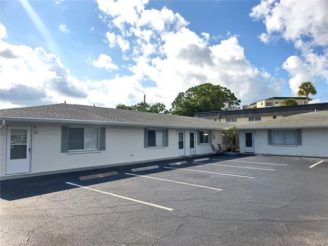 $1,850 | 525 Manatee Court, Unit 18 | Venice