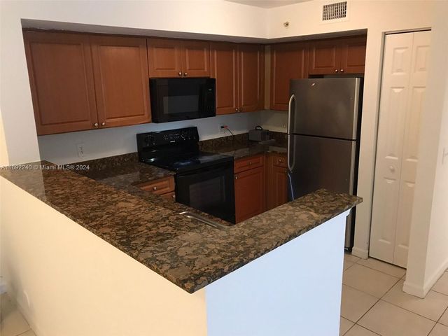 $2,900 | 13770 Northeast 3rd Court, Unit 105 | Central North Miami