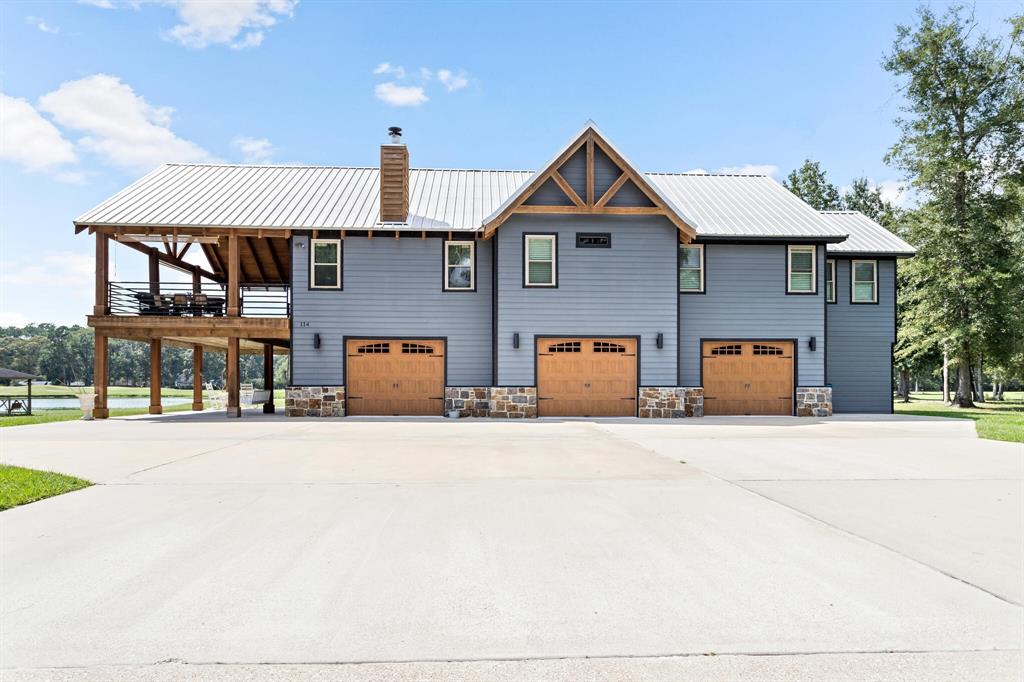 front view of house with a yard