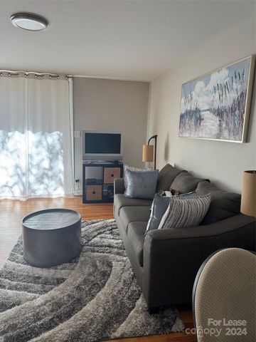 $1,750 | 400 Queens Road | Cherry