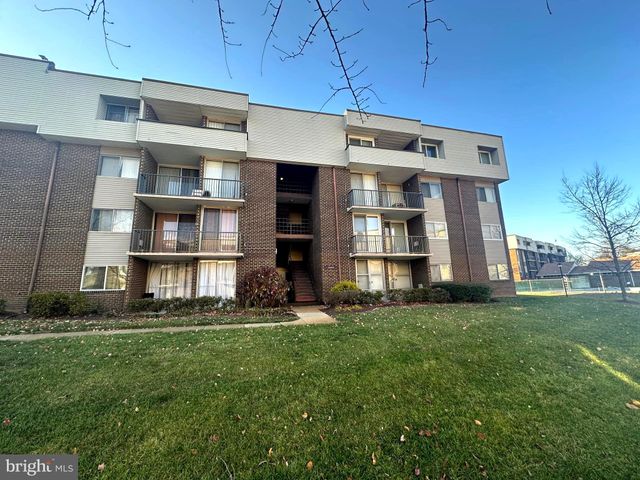 $1,850 | 10222 Prince Place, Unit 11T2 | Pines One