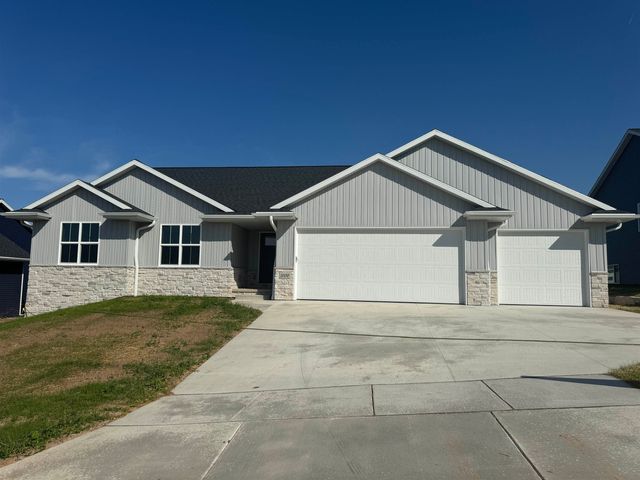 $439,900 | 1202 Bay Mist Drive | Eastside Green Bay