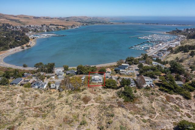 $1,299,000 | 1830 Whaleship Road | Bodega Bay