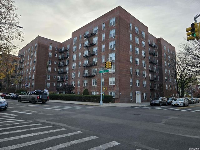 $219,000 | 35-10 150th Street, Unit 6A | Murray Hill - Flushing