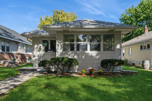 $374,900 | 1411 Wellesley Avenue | Macalester-Groveland