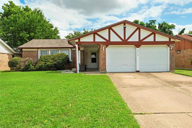 $259,900 | 4512 Parkwood Drive | South Fort Worth-Everman-Forest Hill