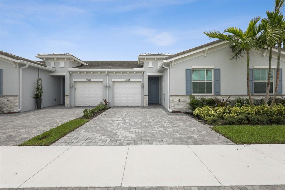 a front view of house with yard