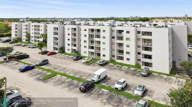 $269,900 | 8145 Northwest 7th Street, Unit 320 | Fountainebleau