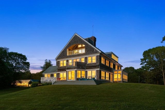 $4,500,000 | 1069 Horseneck Road | South Westport