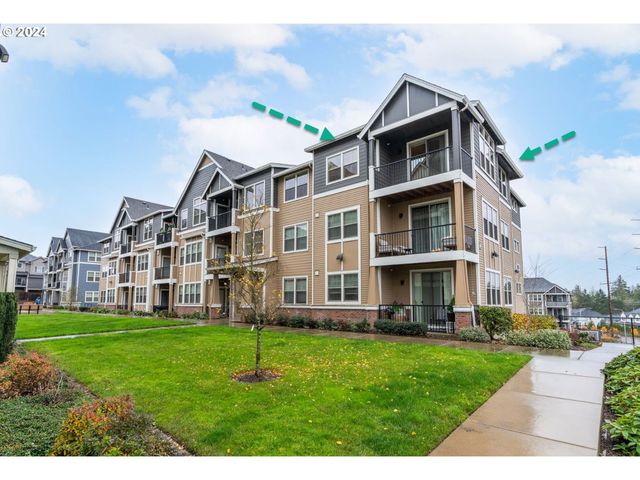 $329,500 | 17181 Southwest Snowdale Street, Unit G302 | River Terrace