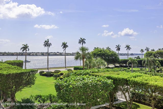 $699,000 | 1701 South Flagler Drive, Unit 306 | Mango Promenade