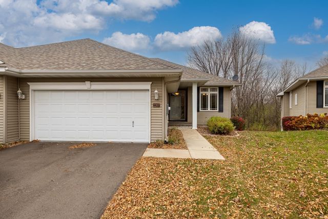 $400,000 | 2207 Glacier Way | Glendale Heights