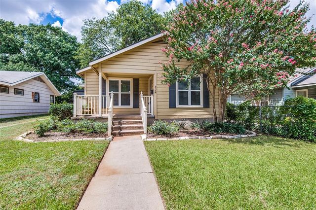 $1,500 | 424 North Pecan Street | Old Town