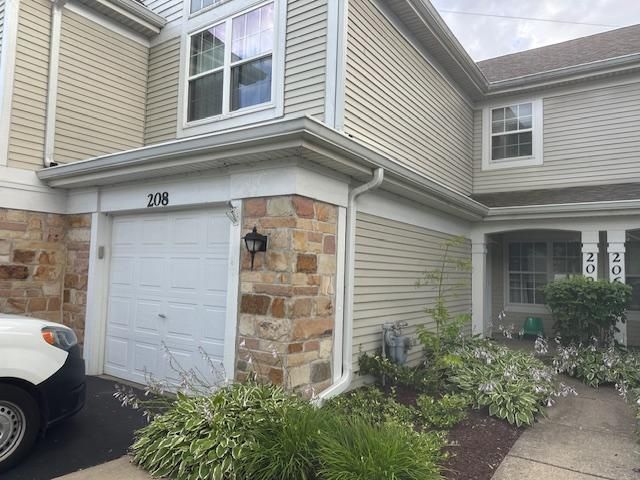 $309,900 | 208 Lenox Court, Unit 208 | Carol Stream