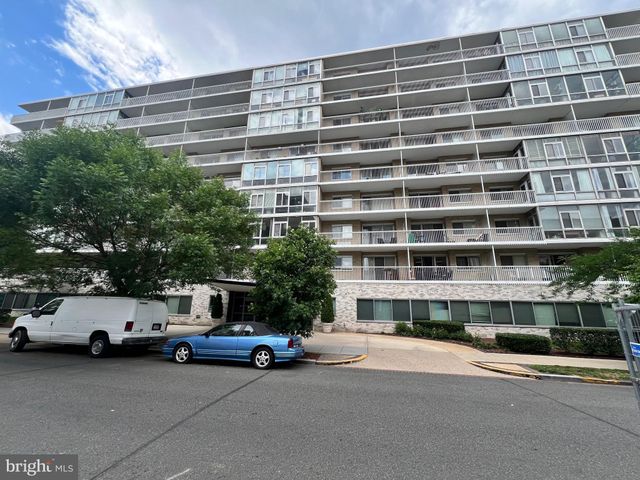 $283,000 | 730 24th Street Northwest, Unit 703 | Foggy Bottom