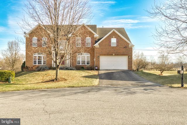 $849,000 | 13831 Exeter Court | Fountainhead-Orchard Hills