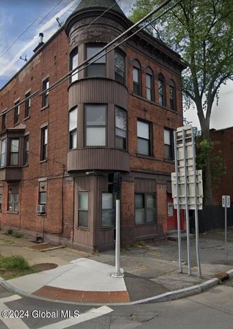 $295,000 | 1301 Broadway | Watervliet