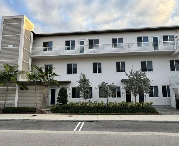 $3,200 | 10270 Northwest 66th Street, Unit 107 | Doral