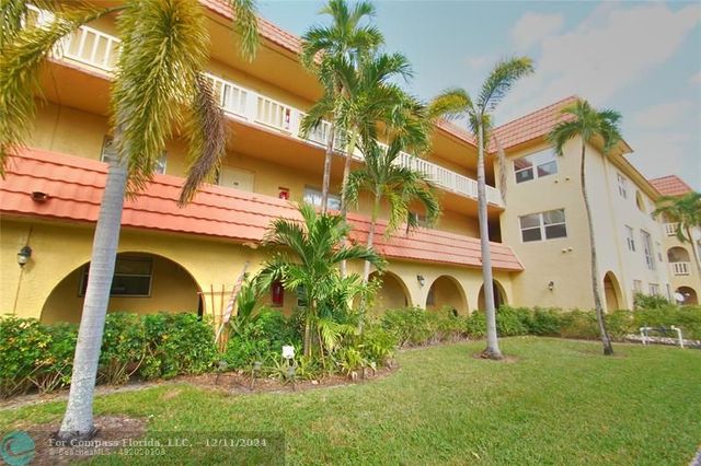 $2,000 | 10762 La Placida Drive, Unit 205 | Country Club Village