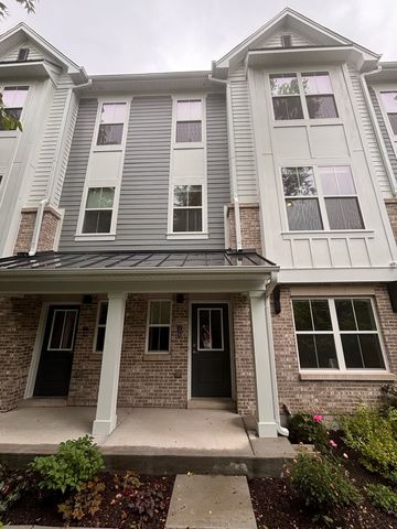 $3,355 | 99 East Crystal Lake Avenue, Unit D | Crystal Lake