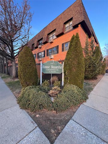 $2,150 | 219-48 64th Avenue, Unit 1 | Oakland Gardens