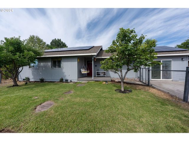 $430,000 | 623 Southwest 23rd Street | Redmond