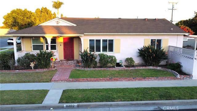 $845,000 | 16802 Virginia Avenue | Central Bellflower