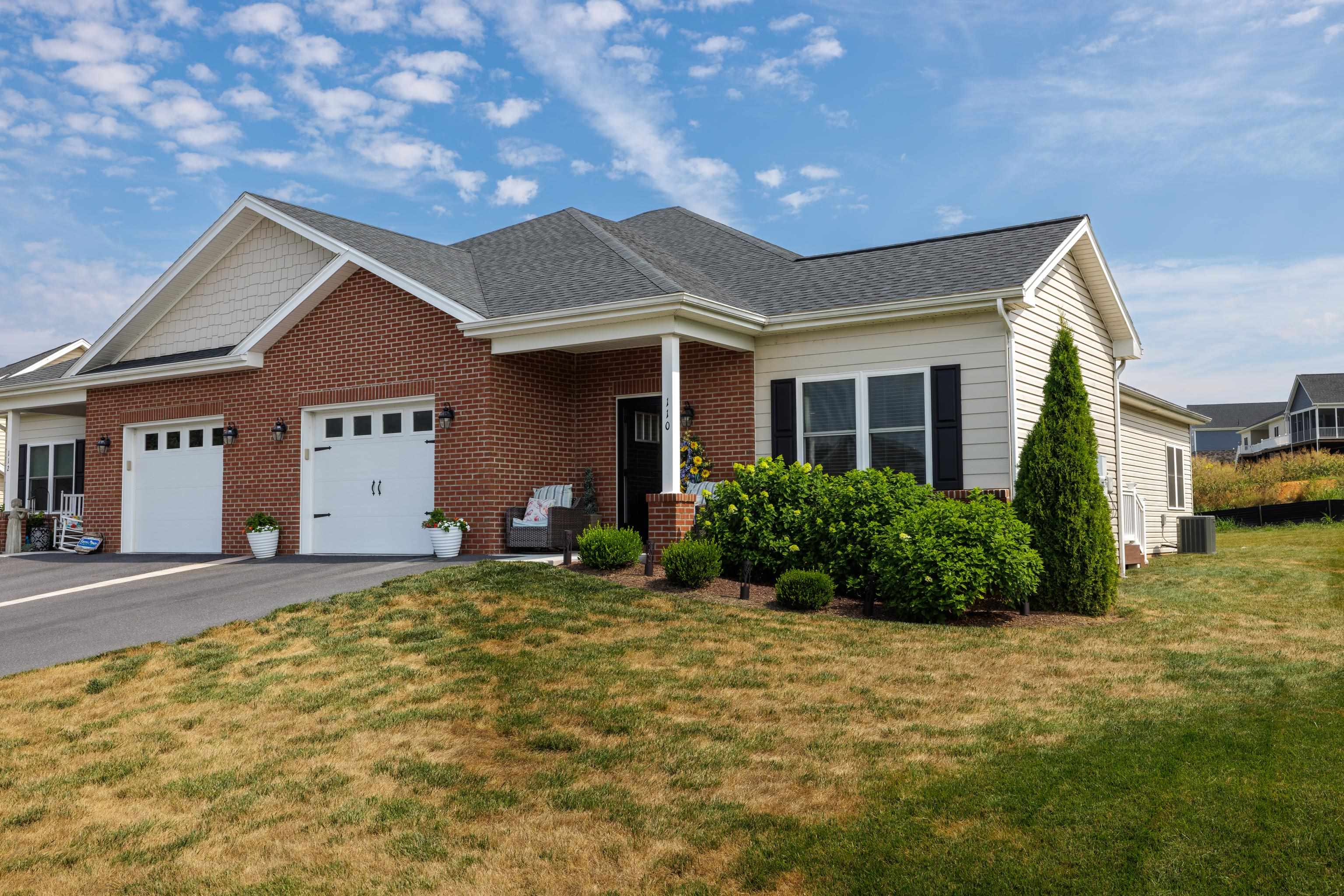 a house view with a outdoor space