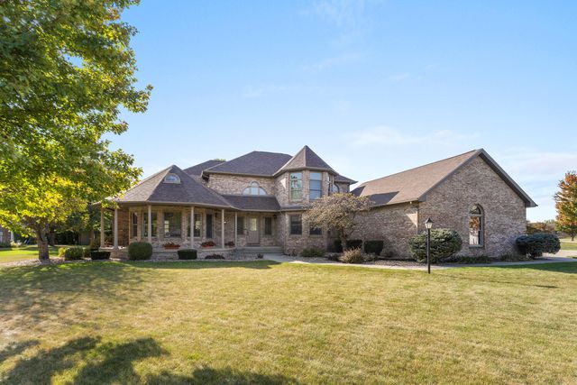 $499,000 | 37 Lake View Drive | Fairbury