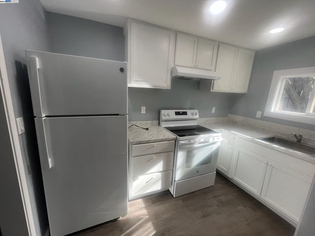 $1,750 | 530 South Los Angeles Avenue | Boggs