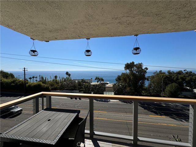 $4,500 | 222 Arch Street, Unit 6 | Laguna Beach Village