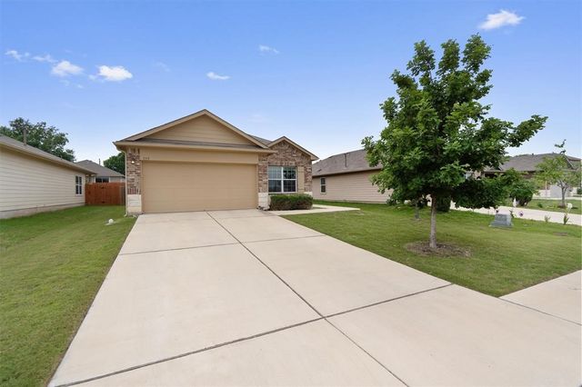 $1,900 | 335 Cibolo Creek Drive | Creekside Village