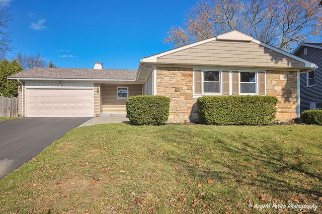 $525,000 | 33 Timber Hill Road | Buffalo Grove