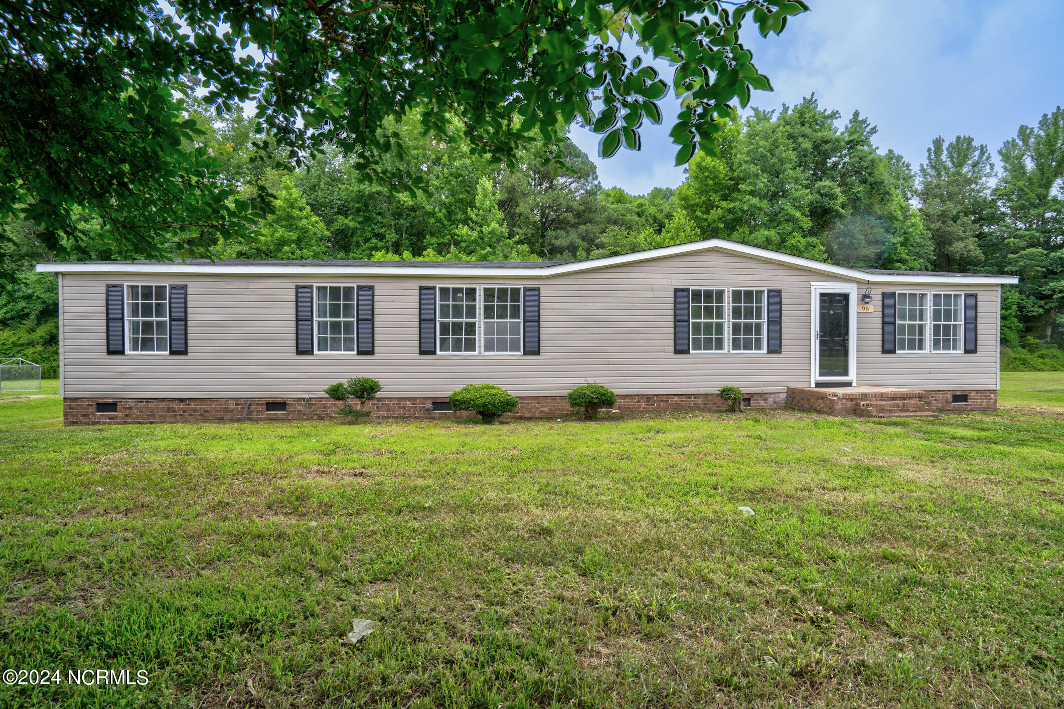 001-95OldBarnCourt-RockyMount-NC-27801-F